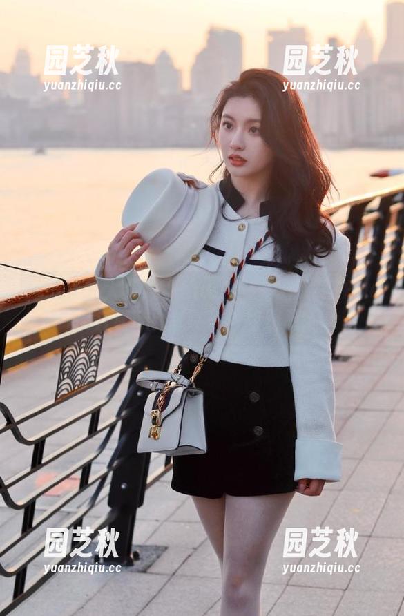 高清作品大赏：Yuna (윤아)SAINTPhotolife下的祢豆子与胡蝶忍.txt